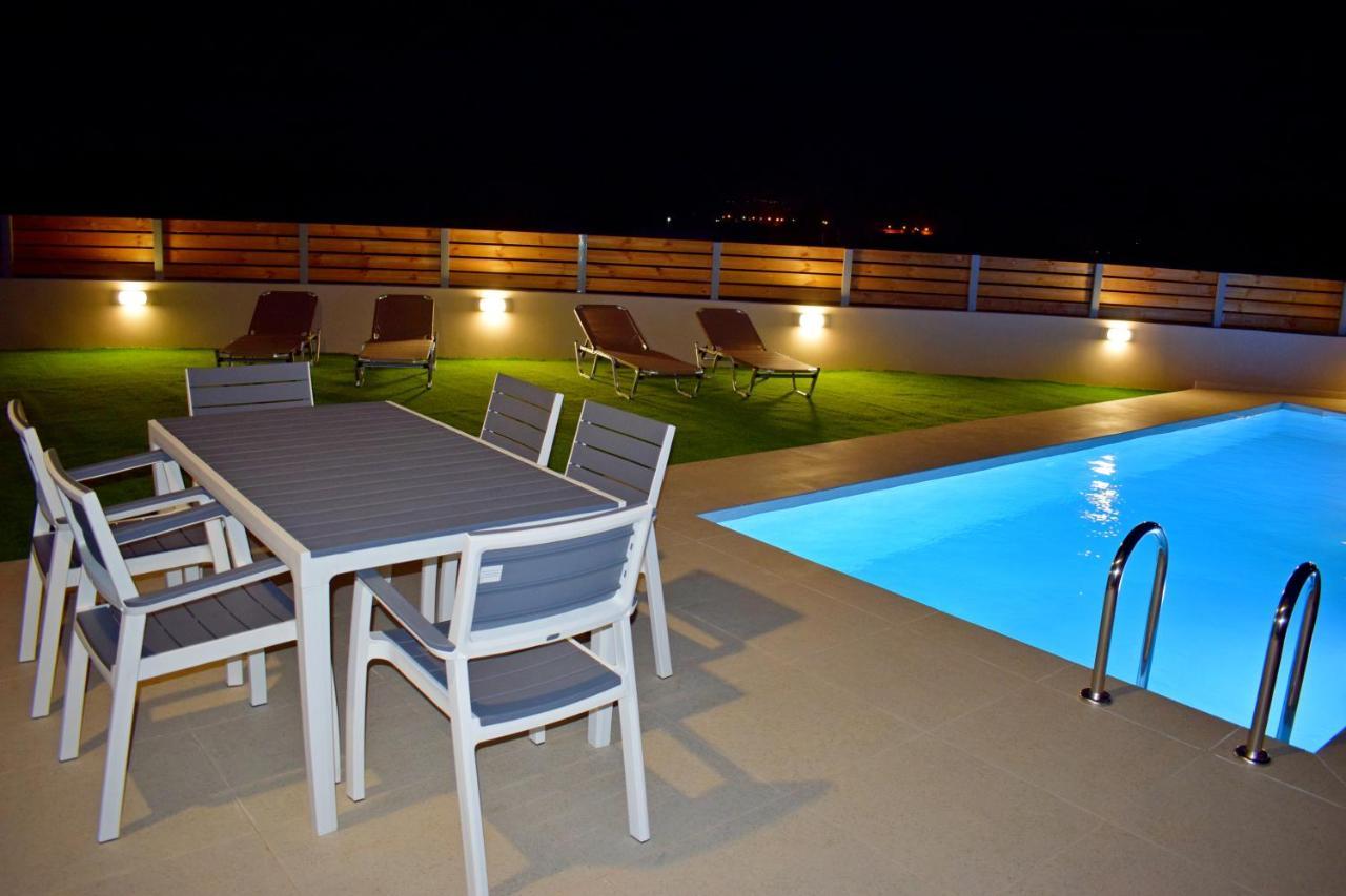 Balos Residence Private Pool Seafront Seaview 키사모스 외부 사진