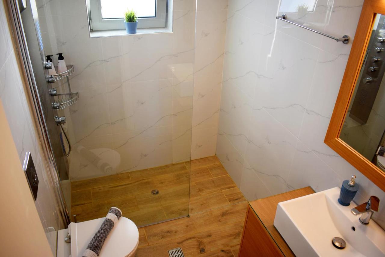 Balos Residence Private Pool Seafront Seaview 키사모스 외부 사진