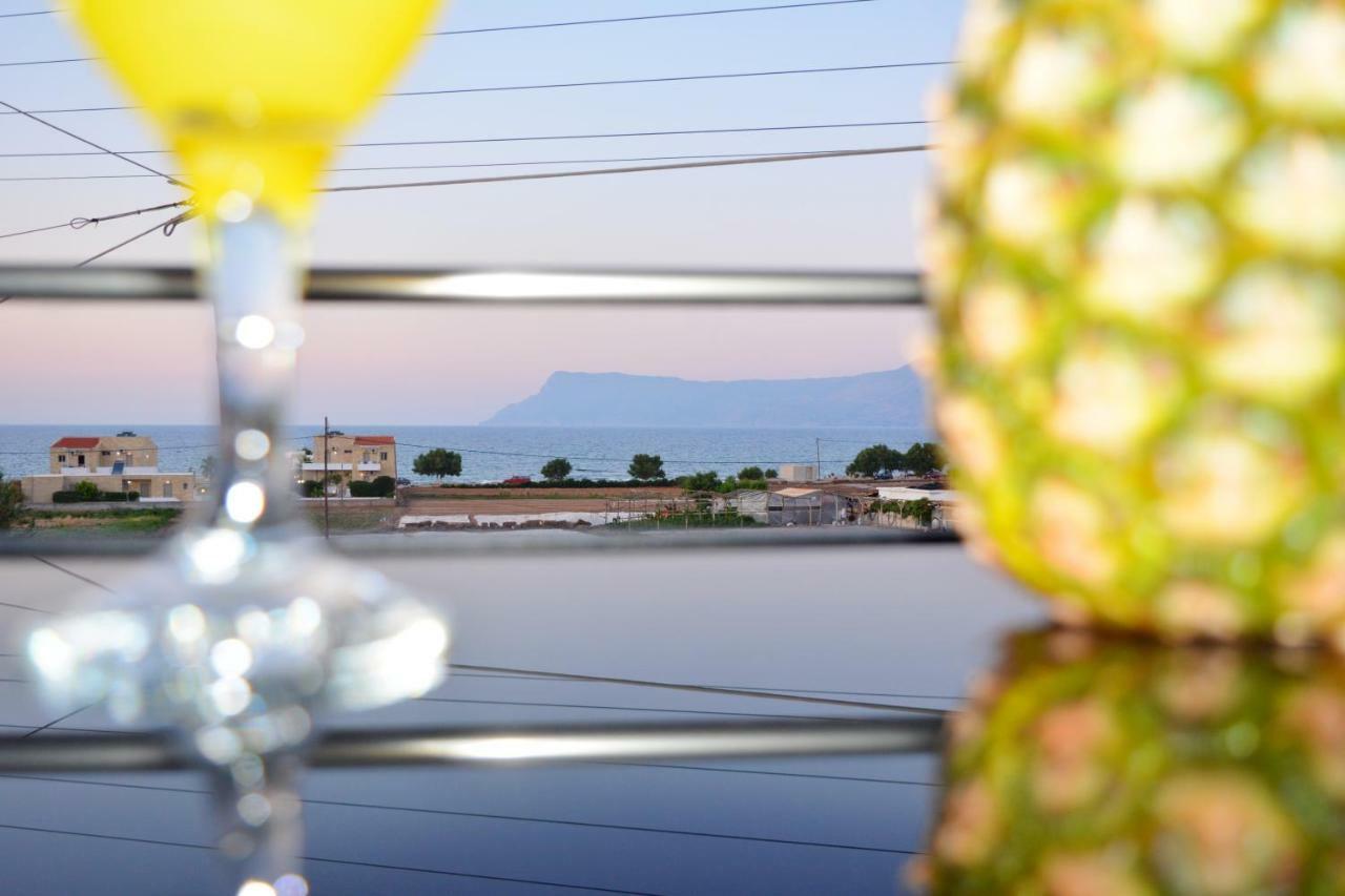 Balos Residence Private Pool Seafront Seaview 키사모스 외부 사진